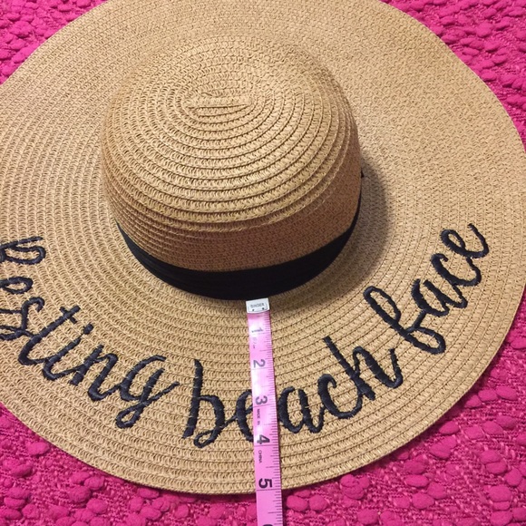 🆕 Floppy beach/sun hat “ Resting Beach Face” - Picture 4 of 5